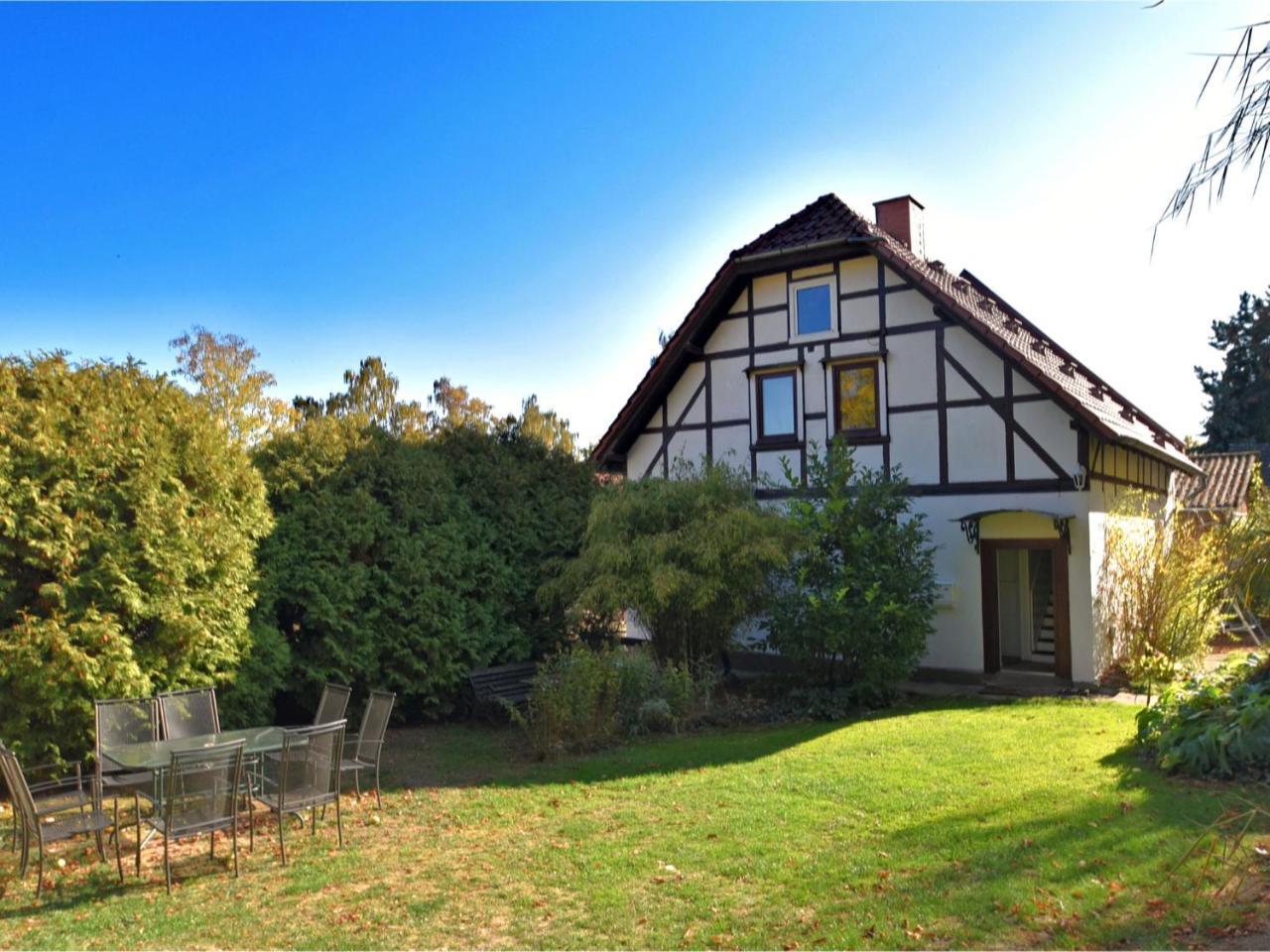 Spacious Holiday Home In Hesse With Garden วัลเด็ค ภายนอก รูปภาพ